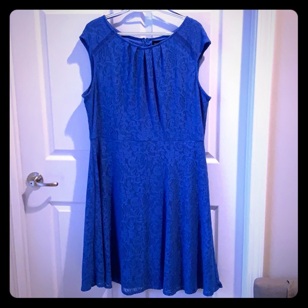 NWOT Blue Lace Liz Claiborne Sleeveless Dress